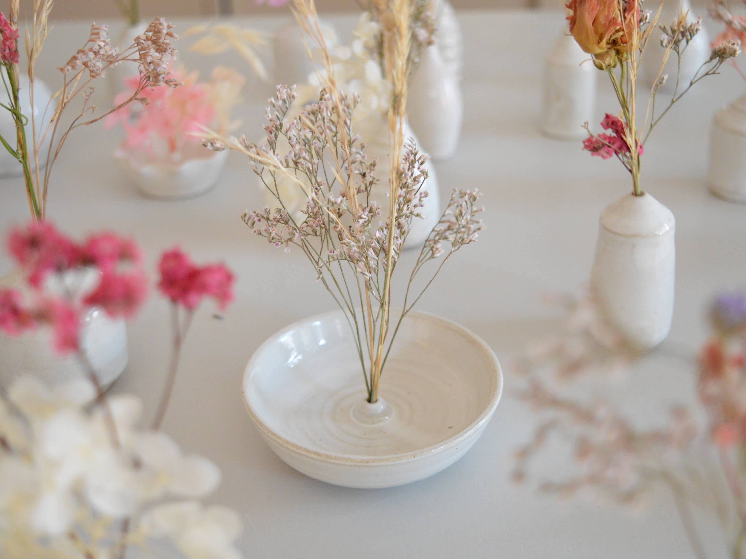 Karolina Bednorz Ceramics - Vente Porte-encens - Porte-encens en céramique NUDE artisanal d’Italie, formes uniques9