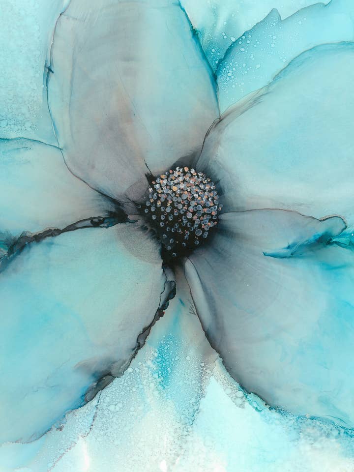 Dewy Blue Bloom von Kristine VanderSchaaff für den Großhandel von Something To Write Home About