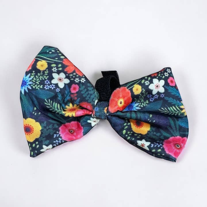 Gravata borboleta - Ditsy Flowers por atacado de The Dog Shack