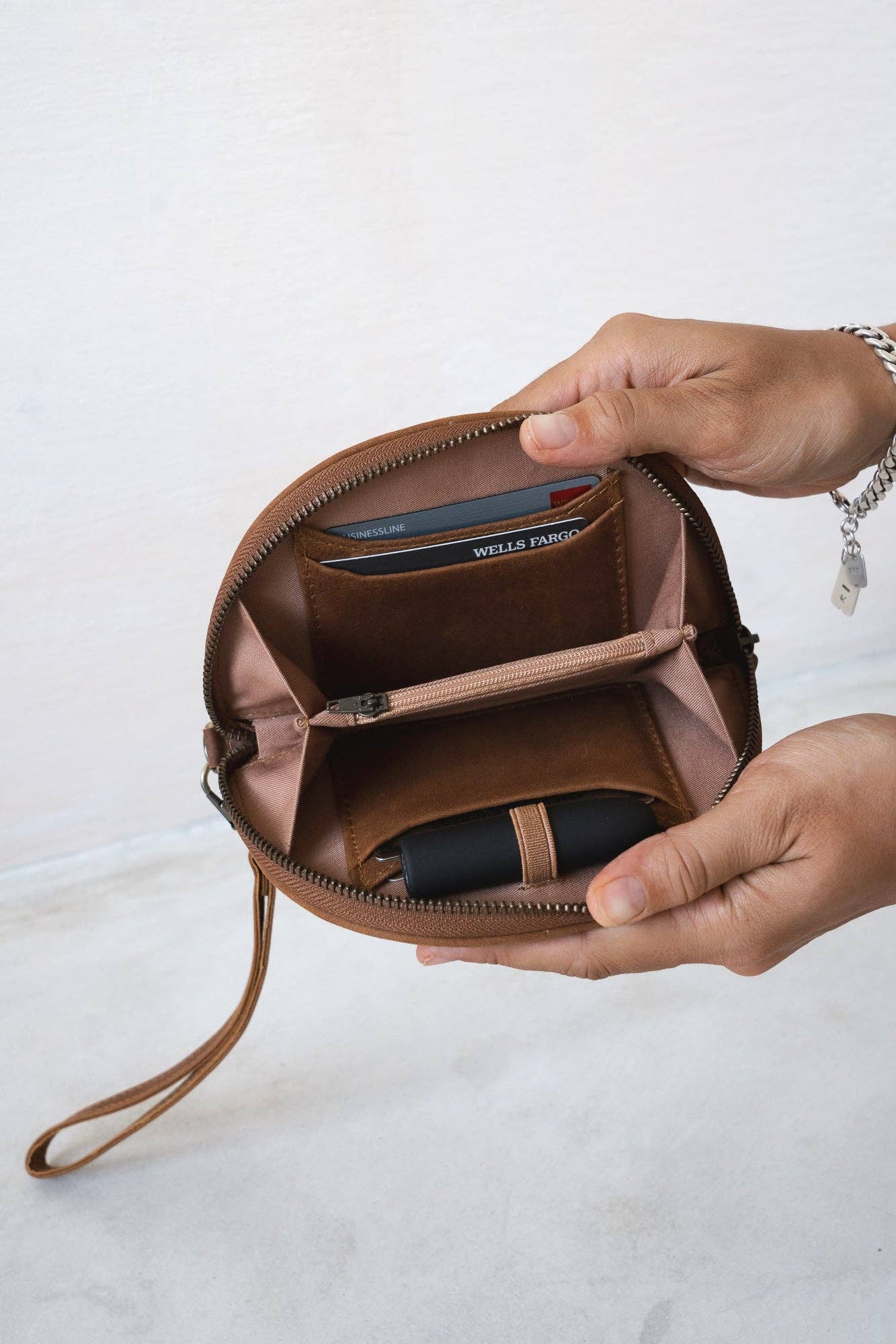 MANDRN - Wholesale Wallet - Women's - Wedge Wallet - Saddle Light3