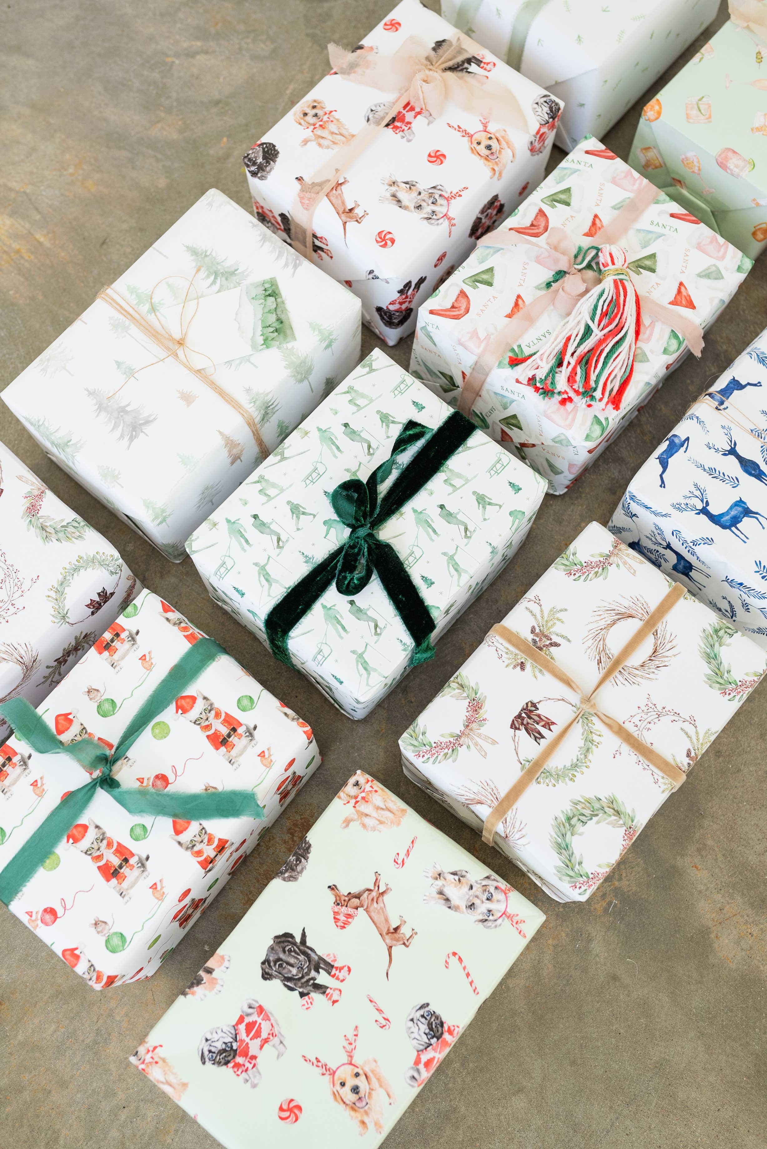 Lana's Shop - Wholesale Wrapping Paper Roll - Holiday Wreath Gift Wrap Roll11