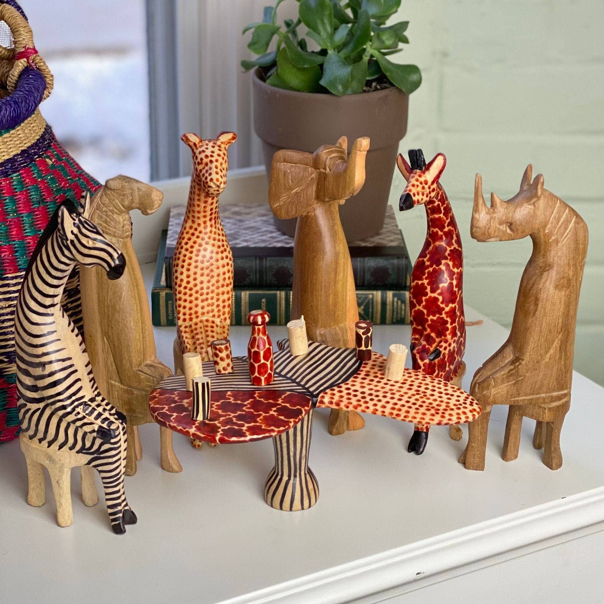 Global Crafts - Wholesale Decorative Tabletop Object - Mahogany Party Safari Animal Sculpture Carving Set10
