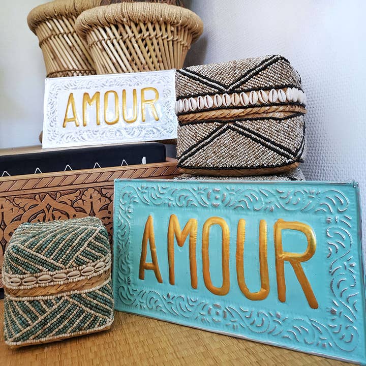 Nayda Diaries - Wholesale Wall Accent - AMOUR metal decorative plate