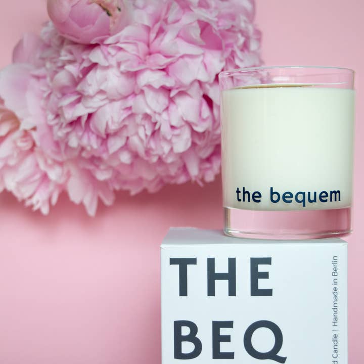 the bequem - Wholesale Jar/Filled Candle - Peony Soy Wax, Wooden Wick Candle