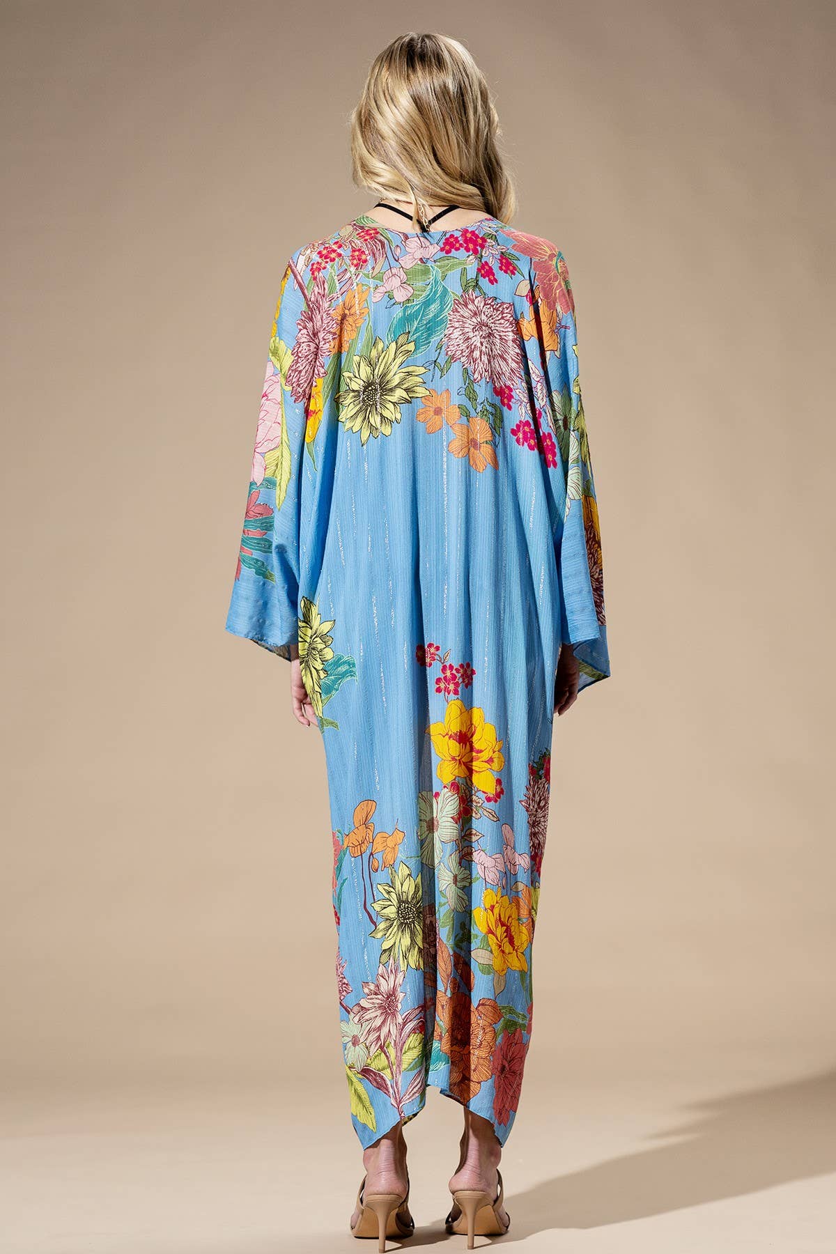 Madelin Madelin gekleurde kimono met bloemenprint en lurex voor groothandel op Faire18