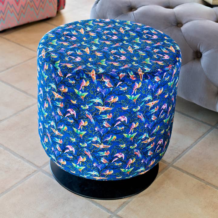 Laurence Llewelyn-Bowens drejestol - Birdity Absurdity Navy for engroshandel hos Febland