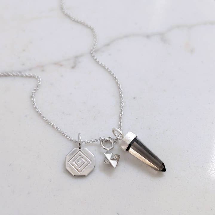 Collier Trio Pointe d'Étoile en quartz fumé pour la vente par Lapis London