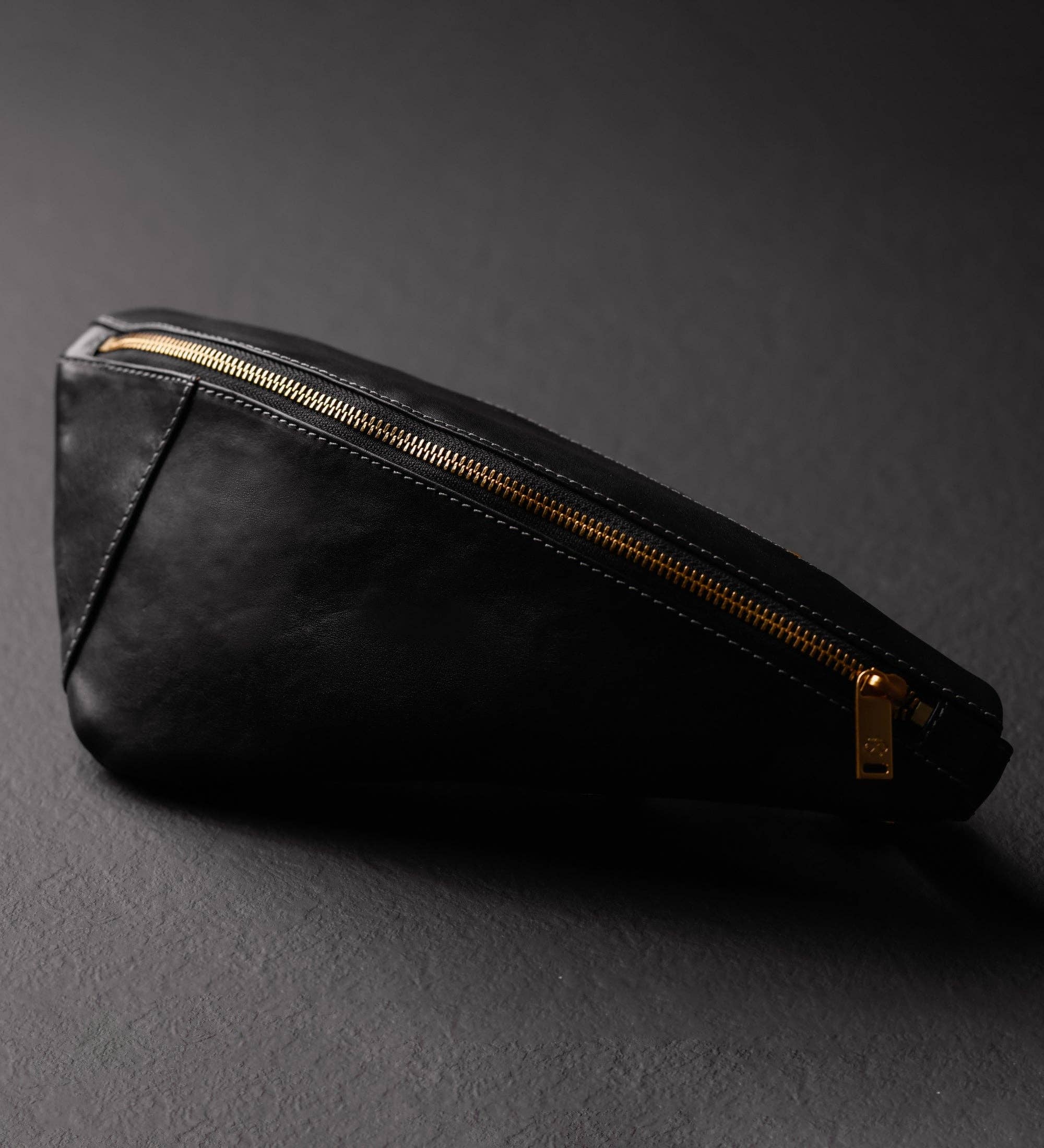 Time Resistance – wholesale Crossbody bag – Women's – Leather Chest Bag – Tales of the City18