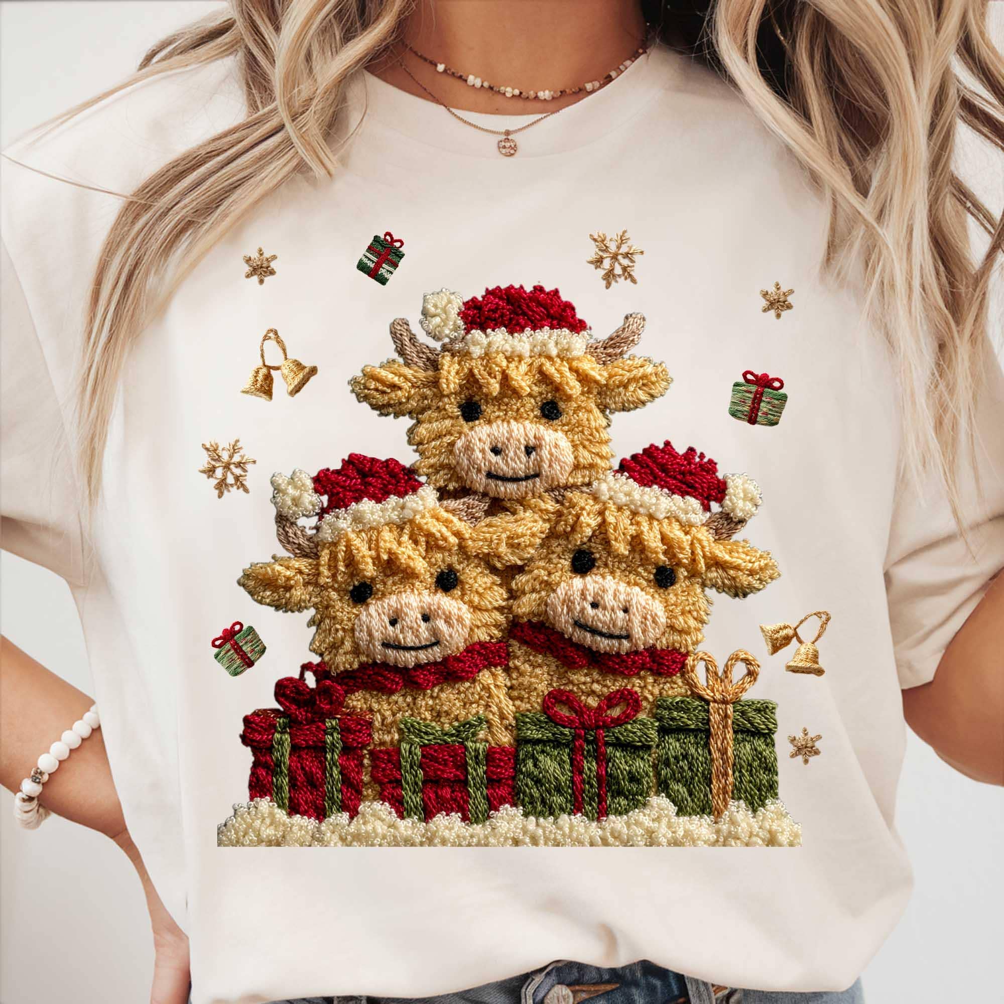 Glaime - Wholesale T-Shirt (Graphic) - Women's - Comfort Colors Latch Hook Yarn Faux Crochet Highland Cow Tee