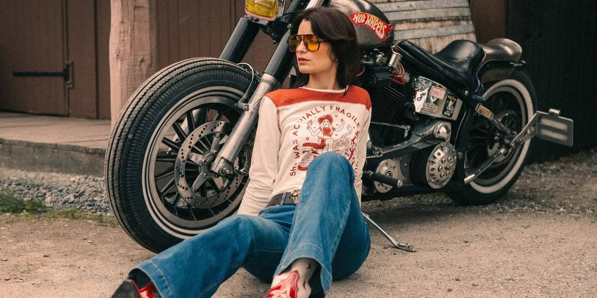 WILDUST - Wholesale Screen Printed T-Shirt - Women's - WESTERN TEE - FRAGILE LIKE A BOMB5