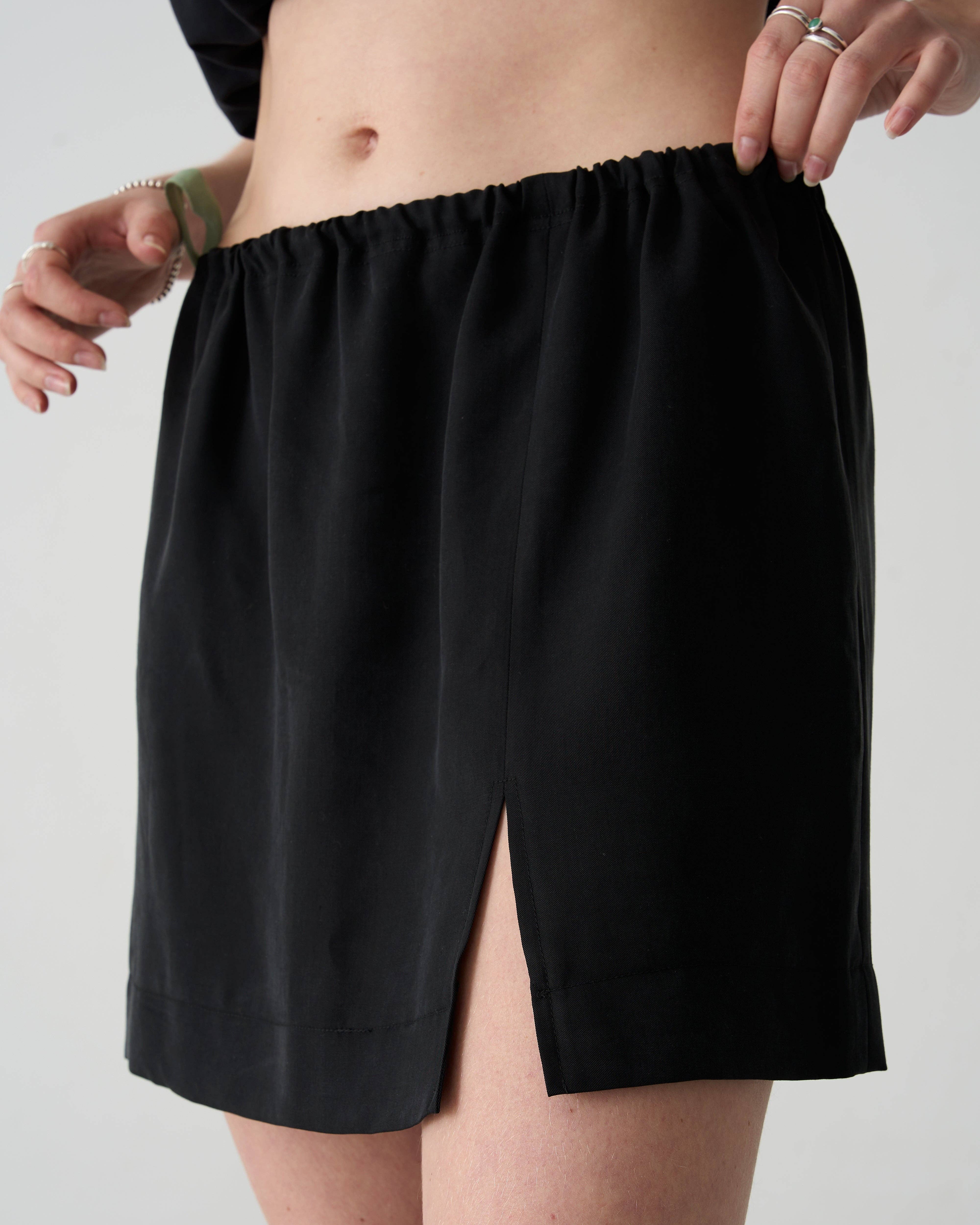 VALERIE C. - Vendita all'ingrosso Gonna - Donna - Gonna corta - nero e salvia7