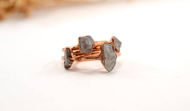 Daddy Daughter Jewelry – Großhandel Cocktail-/Statement-Ring – Zierlicher Kupfer-Rosenquarz-Ring | Love Stone Rosa Rosenquarz4