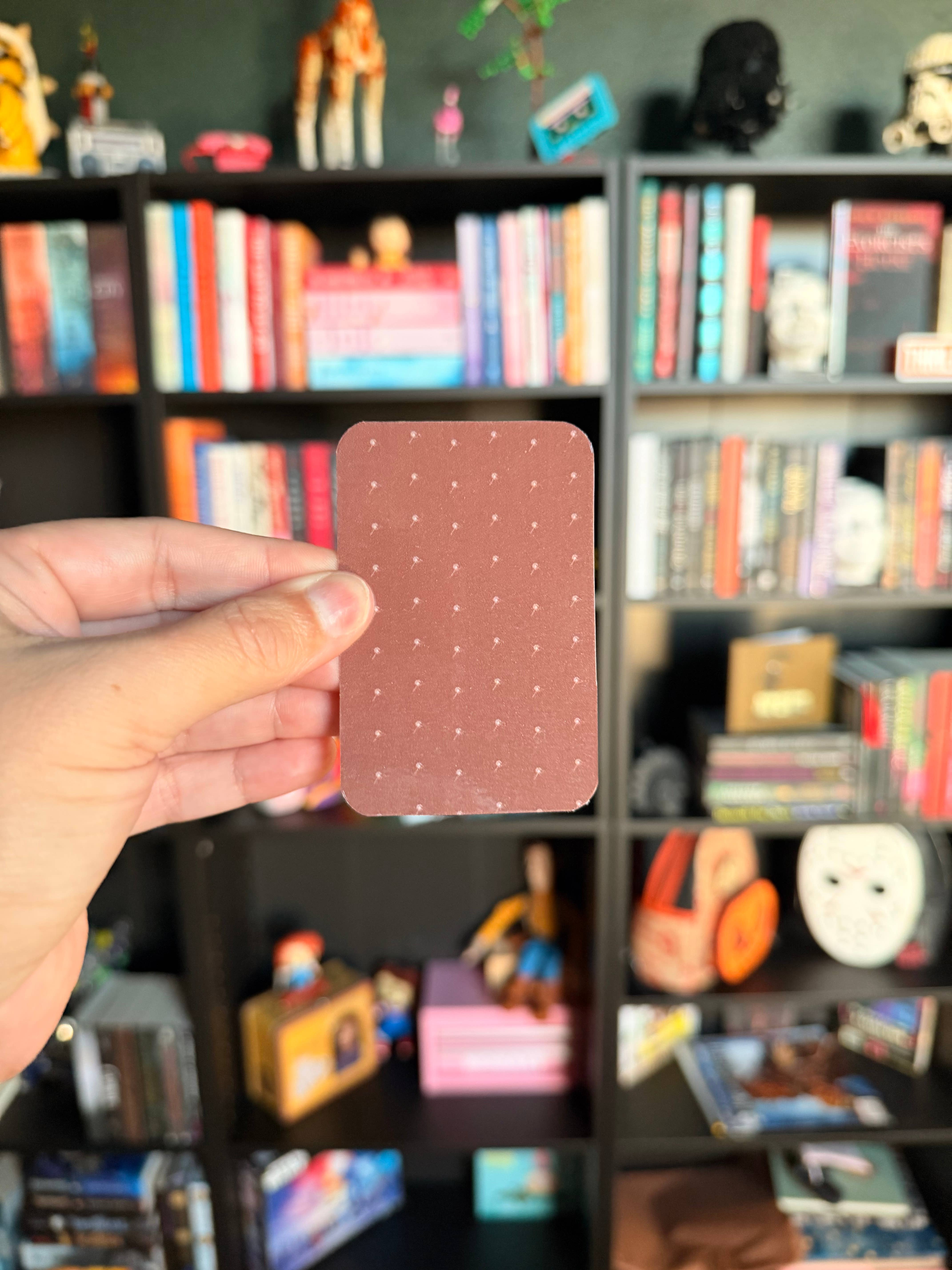 Ink & Omen – Marcador por atacado – Marcador de Tarot de Caveira Floral Sarcástica - 2x3,5 Brilhante Gótico3