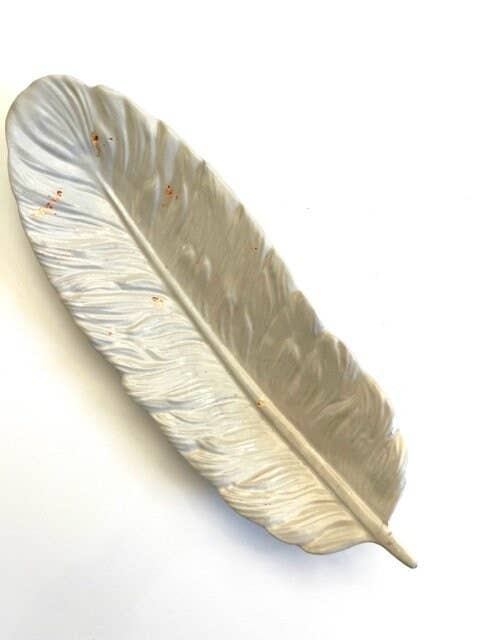 Lymeliteco - Wholesale Decorative Tray - Feather Concrete Tray | Elegant Feather Trinket Tray1