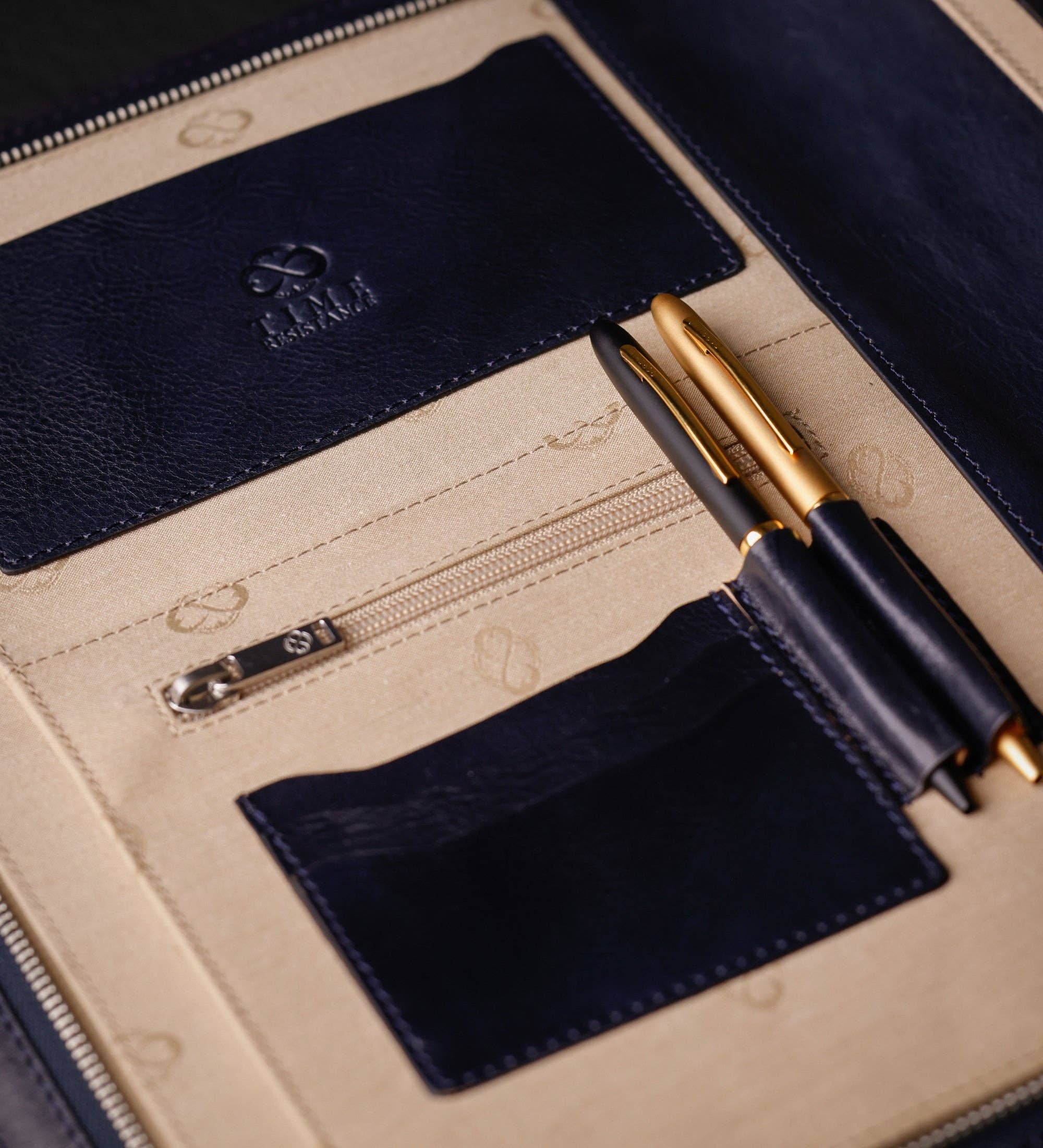 Time Resistance – wholesale Mappar – Lädermapp för A4-dokument - Candide40