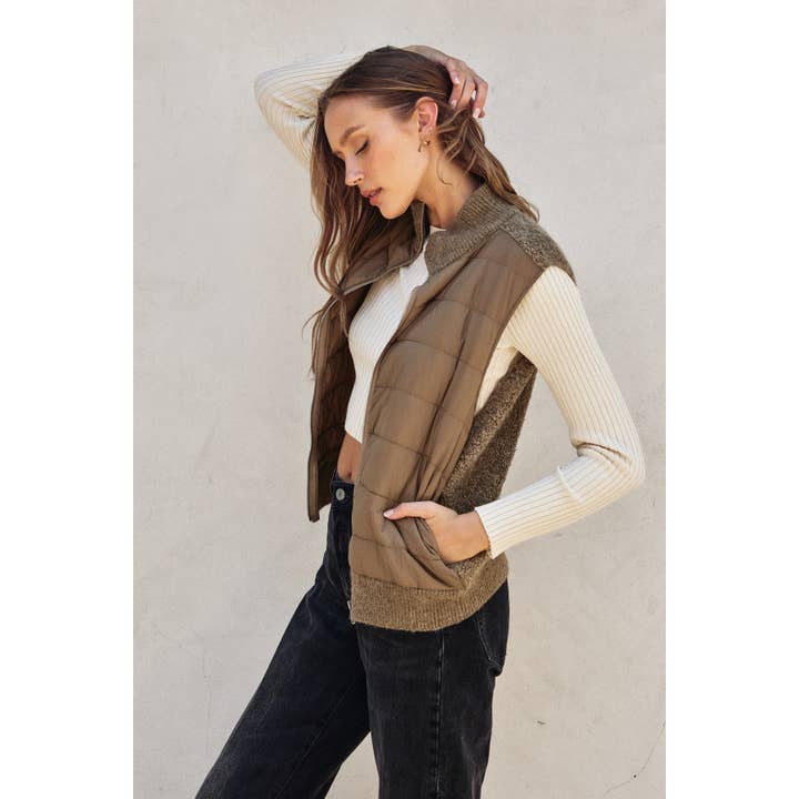 Dress Forum - Wholesale Jacket - Women's - Sherpa and Puff Contrast Vest5