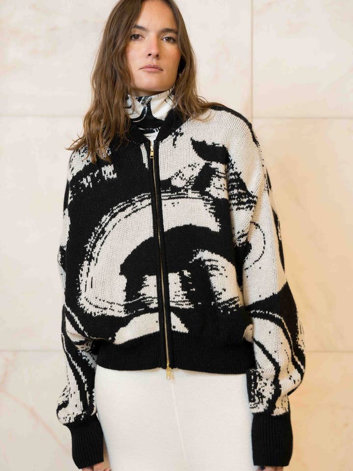 Jaqueta bomber bicolor preta e branca com estampa jacquard por atacado de Valentine Witmeur Lab