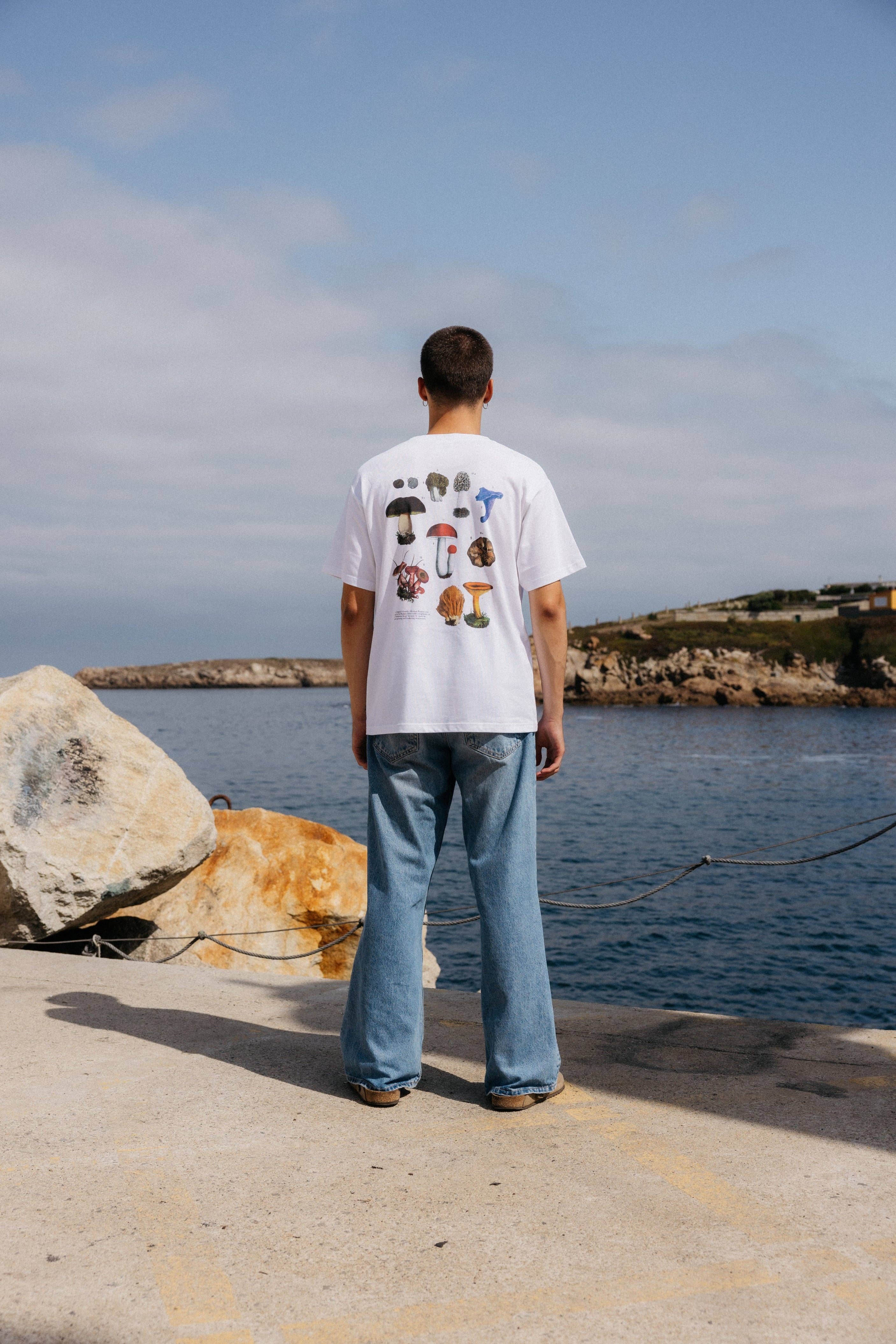 NWHR – wholesale Screen printed t-shirt – unisex – Fungui - Organic Cotton T-shirt5