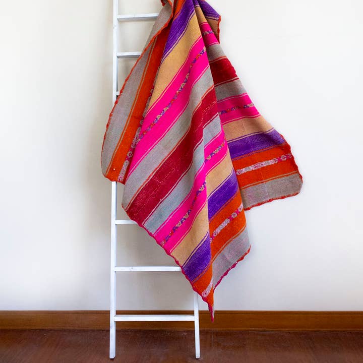 Heirloom Rug (RG-HEI-0588) for wholesale by VINLOOM by Shupaca