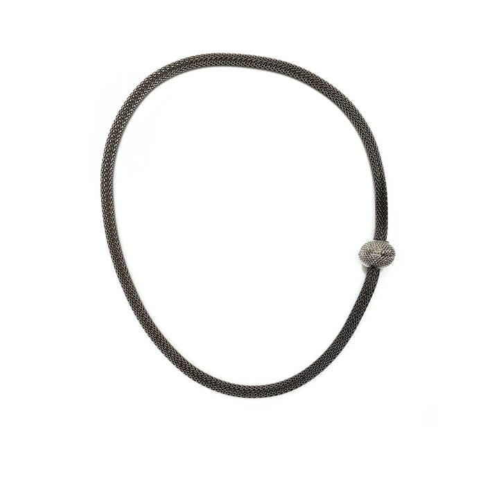 Mesh Halsband med texturerad magnetisk boll lås för wholesale av Erica Zap Designs