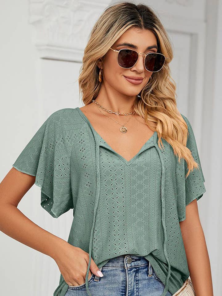 Lily Clothing - Wholesale Blouse - Women's - CWTTS0472_V NECK PUNCHING LACE UP RUFFLE LOOSE TOP9