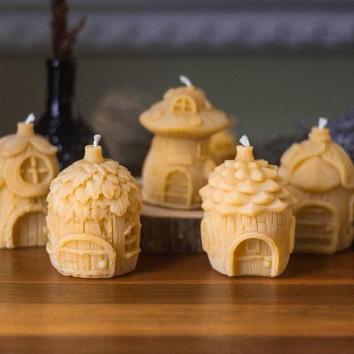 The Ramblin' Bee - Wholesale Novelty Candle - Toadstool Fairy House