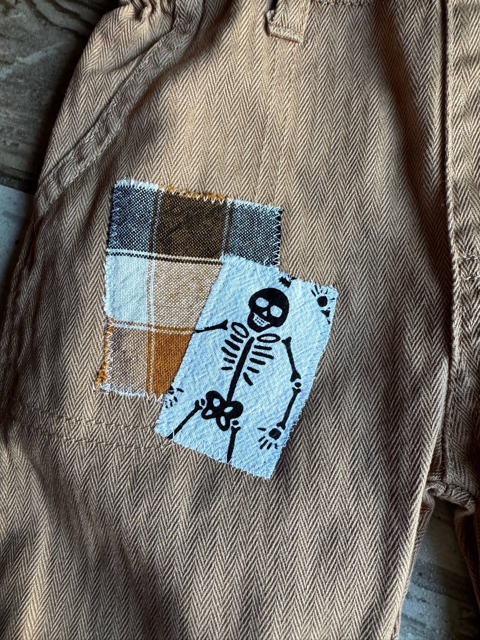 Hammy Downs Threads - Wholesale Pants - Kids - Khaki Pants 
Sz-18 M 1 Pc avail only 1 of a kind1