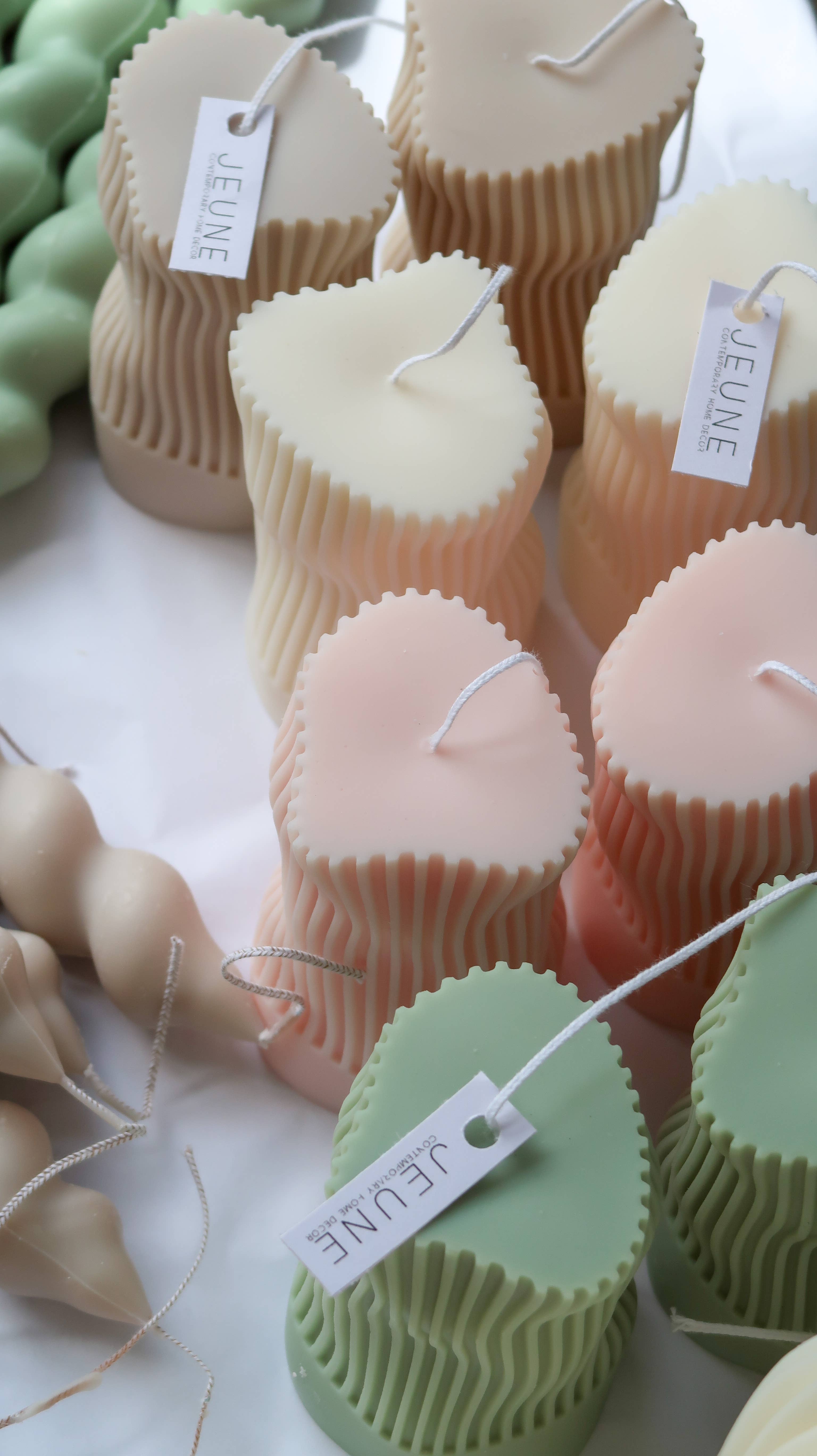 Jeune Home - Wholesale Novelty Candle - Irregular Wavey Soy Candle | Ribbed candle5