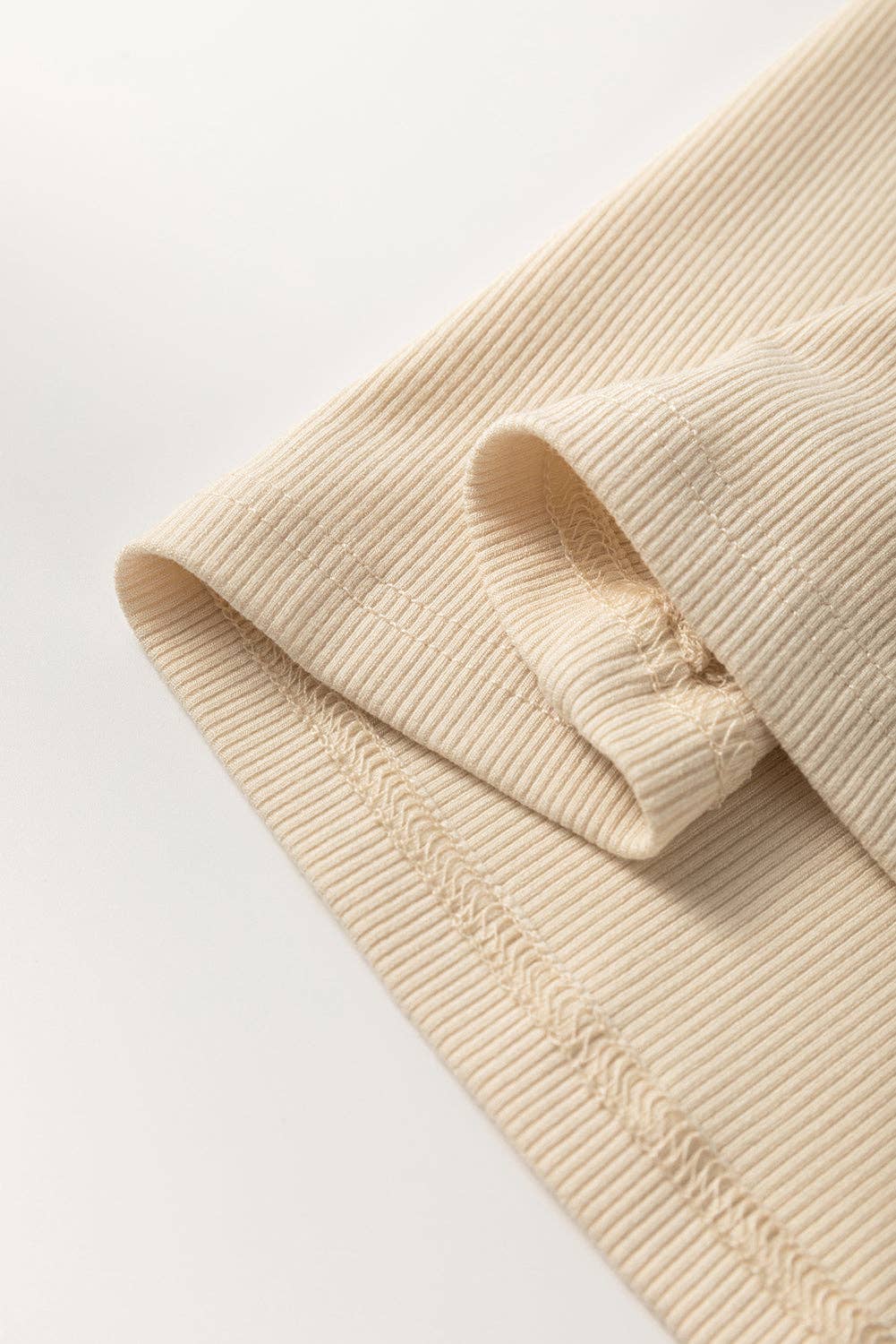 Lovesoft - Wholesale Knit Top - Women's - Beige Floral Lace Patchwork Long Sleeve High Neck Slim Top3