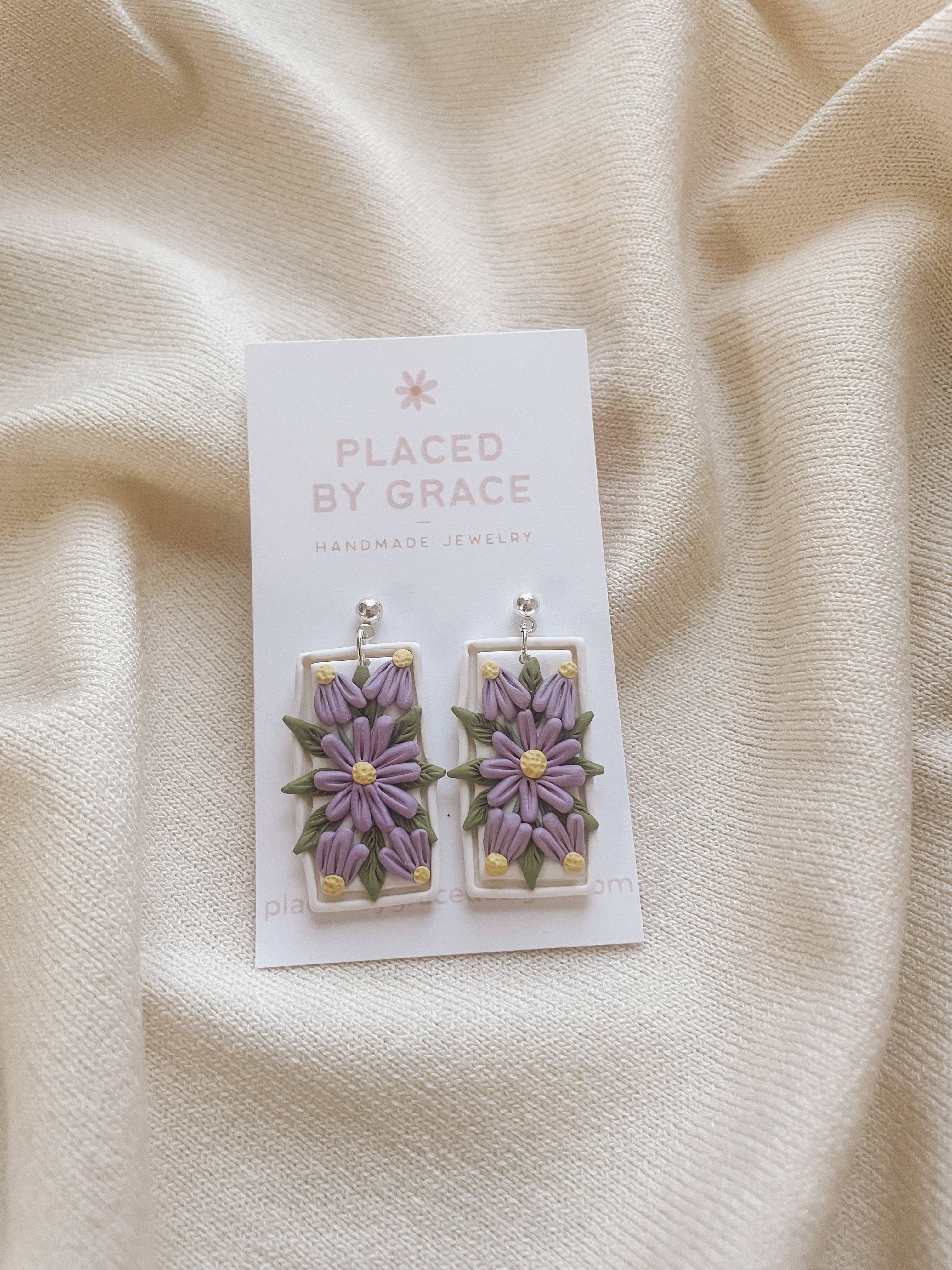 Placed by Grace - Vente Boucles d'oreilles pendantes - Boucles d'oreilles artisanales avec fleur de naissance, septembre2