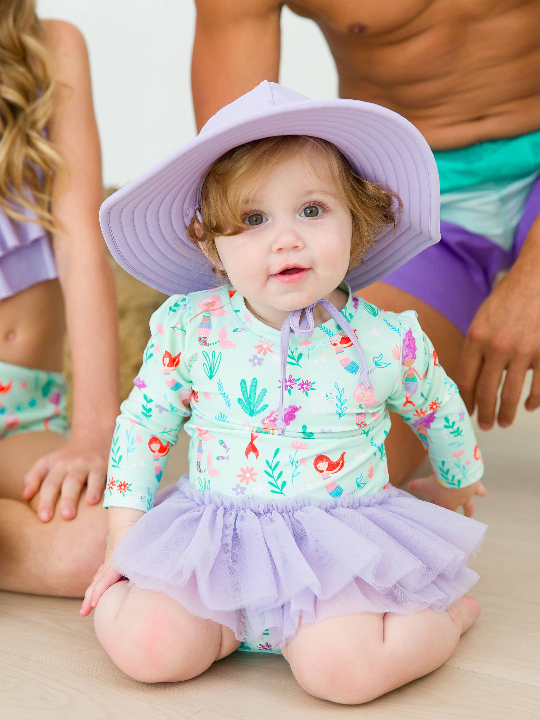 Viola Costume da bagno intero con protezione solare e gonna in tulle per bambine, principessa sirena. in vendita all'ingrosso su Faire2