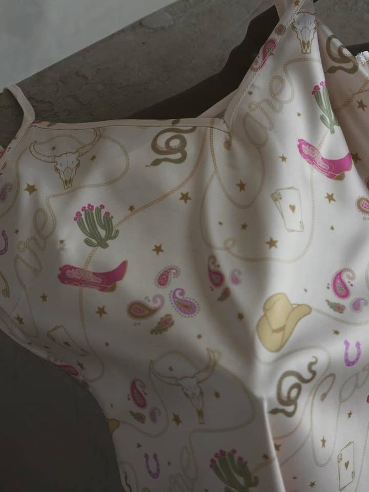 Care Tucker - Vendita all'ingrosso Vestito - Donna - Lennon Zipslip™️ CARE Western (Avorio)1