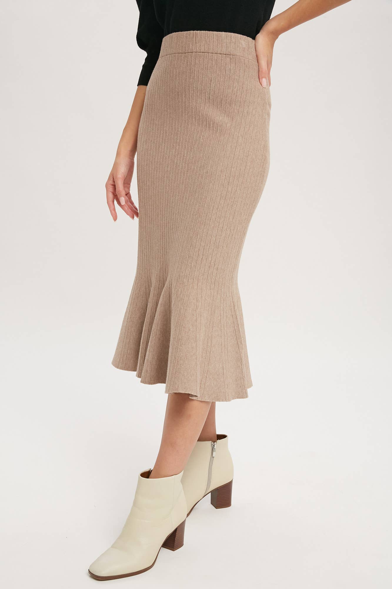 Bluivy - Wholesale Skirt - Women's - MERMAID SWEATER MIDI SKIRT10