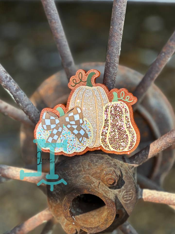 Farm House Pumpkin Cluster for wholesale by The Lace Tractor