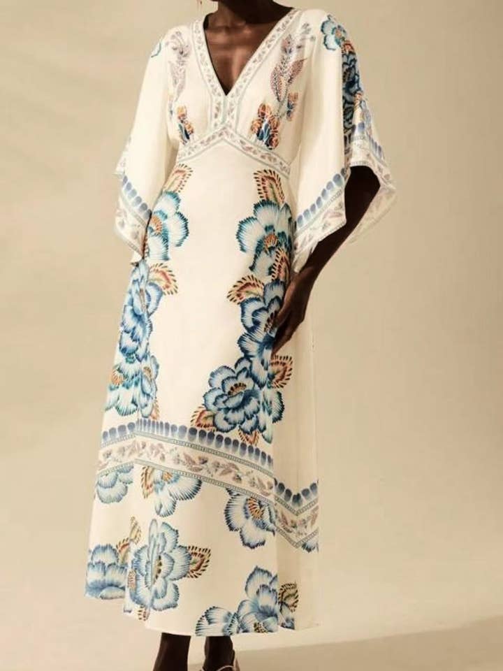 Rosa Clothing - Wholesale Dress - Women's - Exotic Tropical/ Floral Flair V-Neck Bell Sleeve Dress4