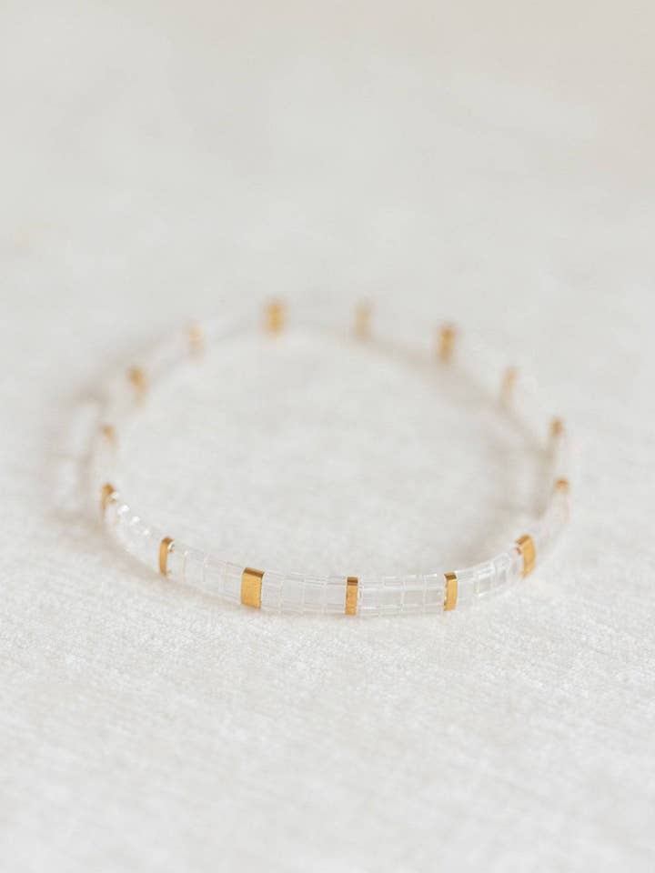 Bracelet Cloud Tila pour la vente par Coast and Cove