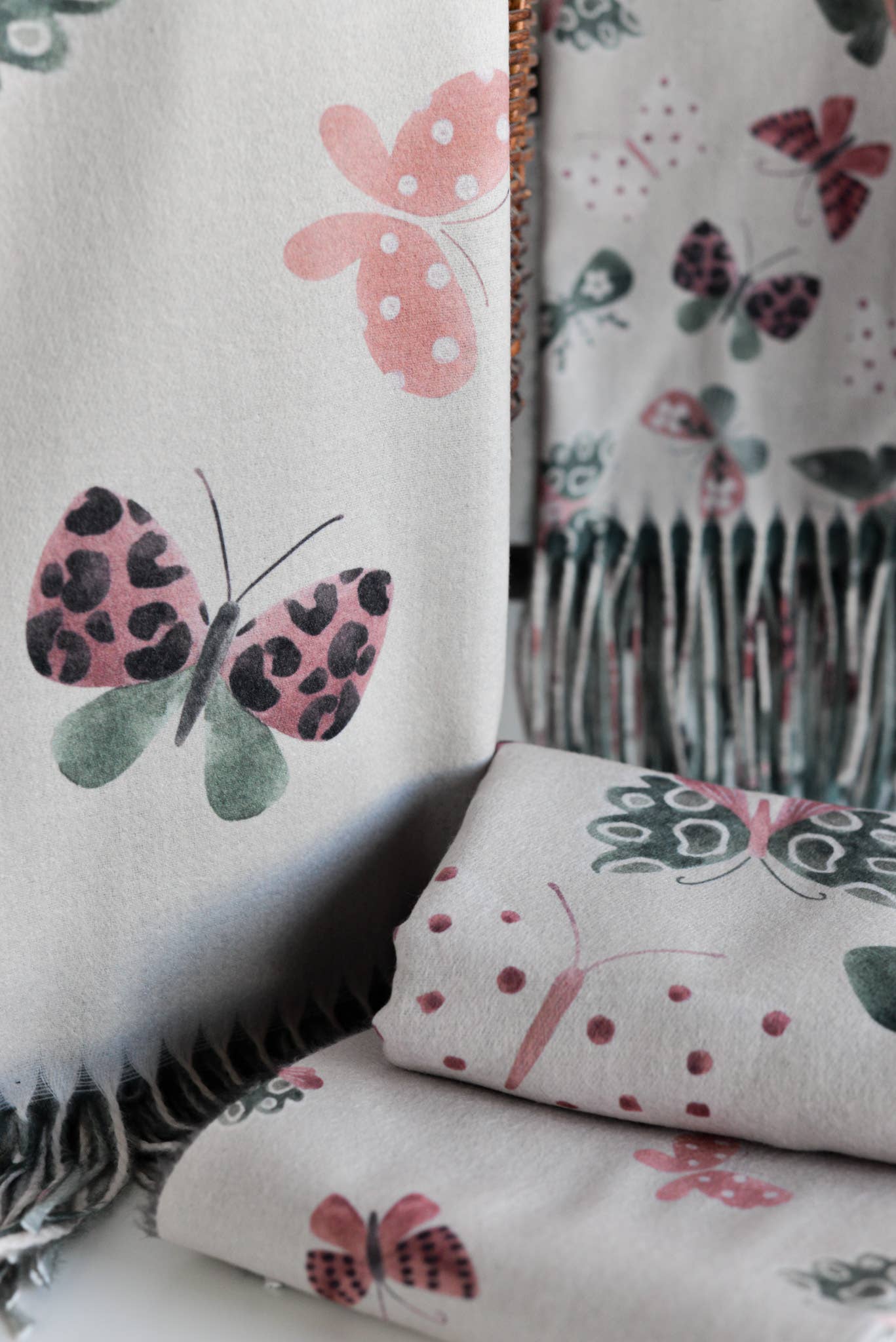 NOCO - Wholesale Scarf - Women's - Butterfly pashmina - Pack of 4 units2