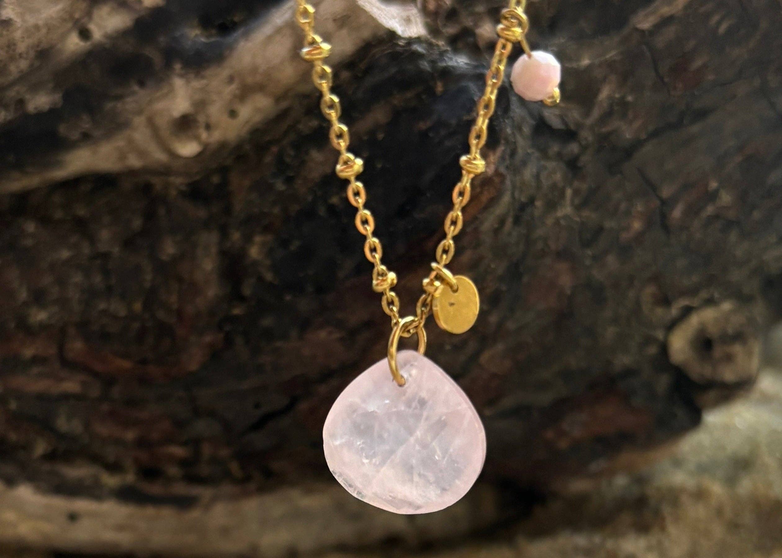Ocean Ripples – wholesale Pendant/charm necklace – 18ct Gold Plated Rose Quartz Pendant Necklace   3
