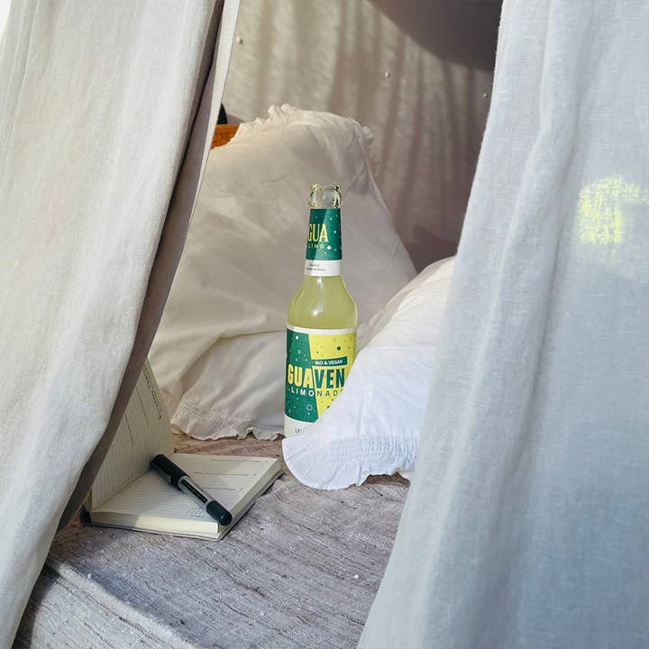 GUA DRINKS - Wholesale Vruchtensap - BIOLOGISCHE GUAVELIMONADE MET CITROENGRAS