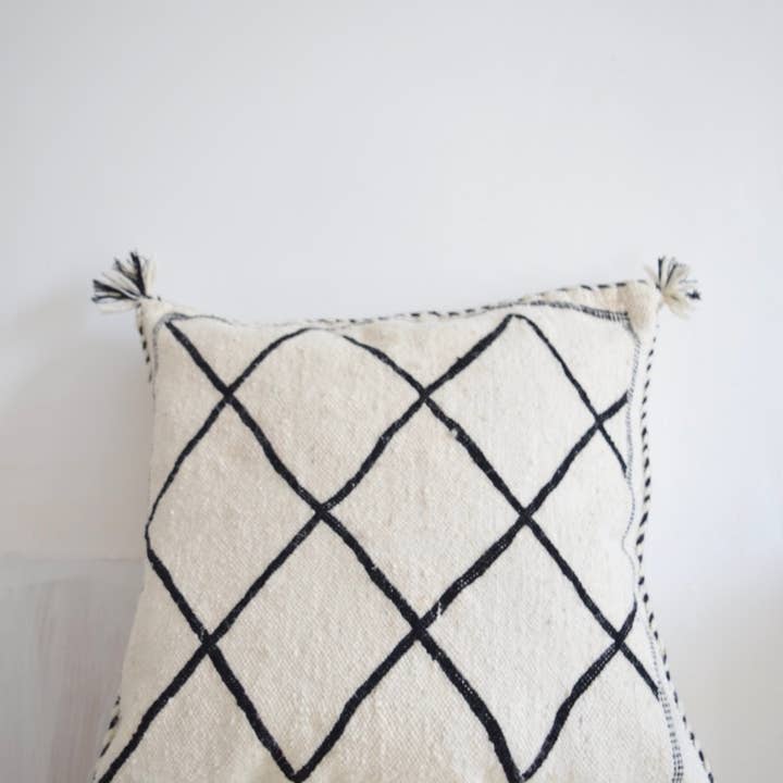 Moroccan Cushion Cover New Geometric Black and White for wholesale by Soukie Morocco