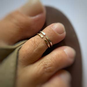 Cheap gold 2025 toe rings