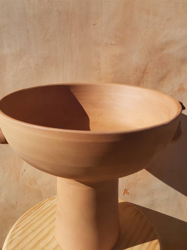 Centerpiece. for wholesale by Cerámica Roca Caus