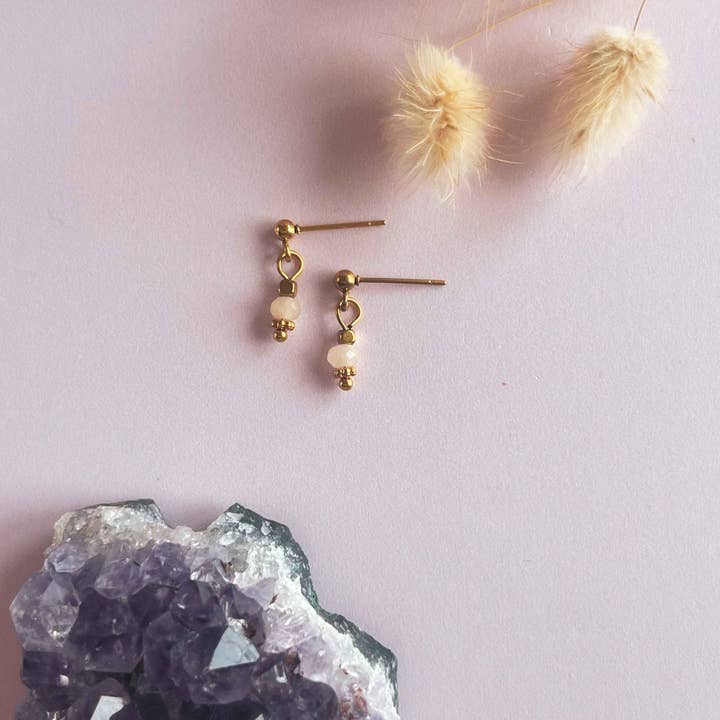 Boucles d'oreilles Noa pêche pierre de lune - or pour la vente par Mystic Jewelry