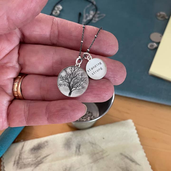 Standing Strong Duo Oxi for wholesale by Everyday Artifact