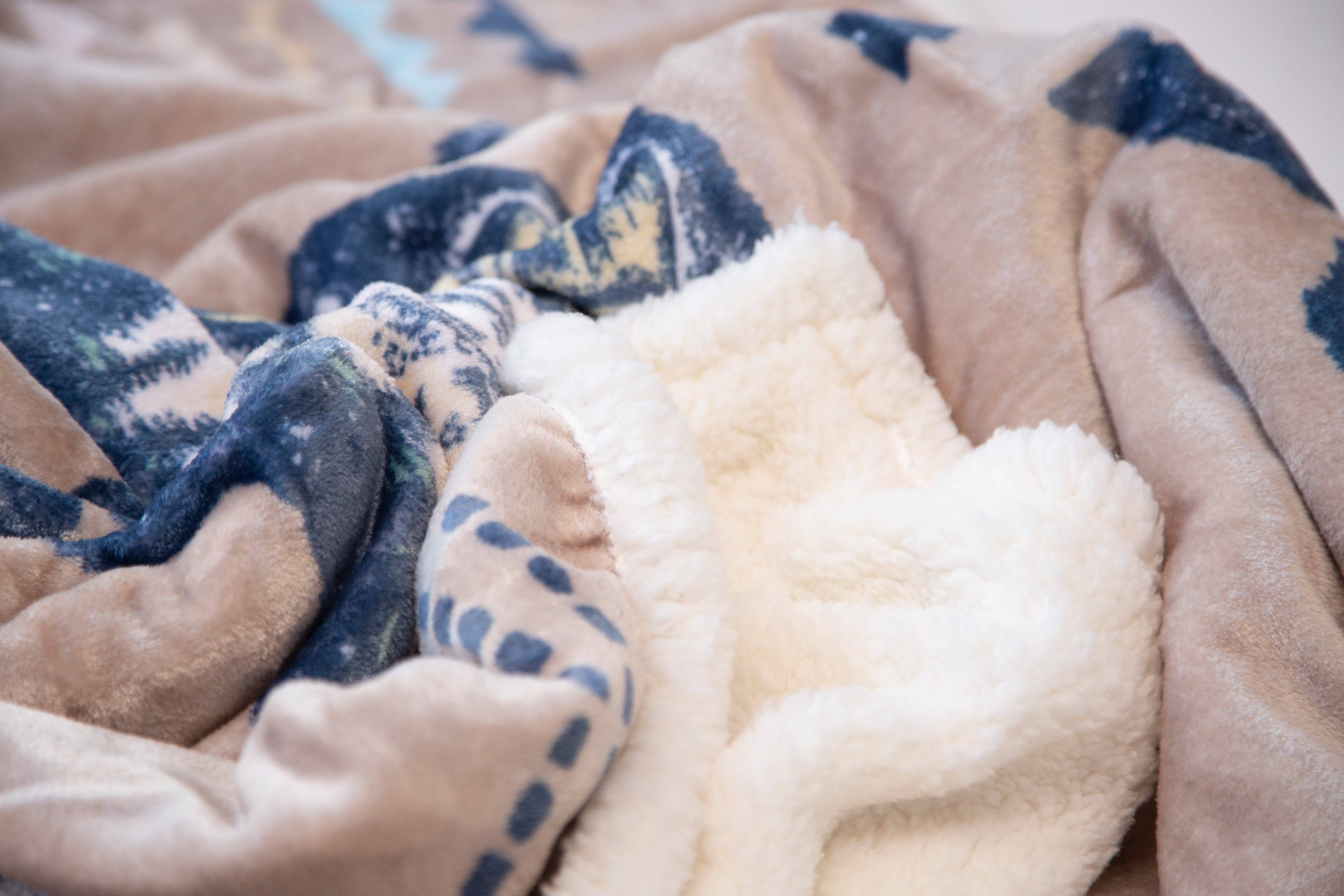 Linen Mart - Vendita all'ingrosso Plaid - Plaid in peluche con tre bufali3