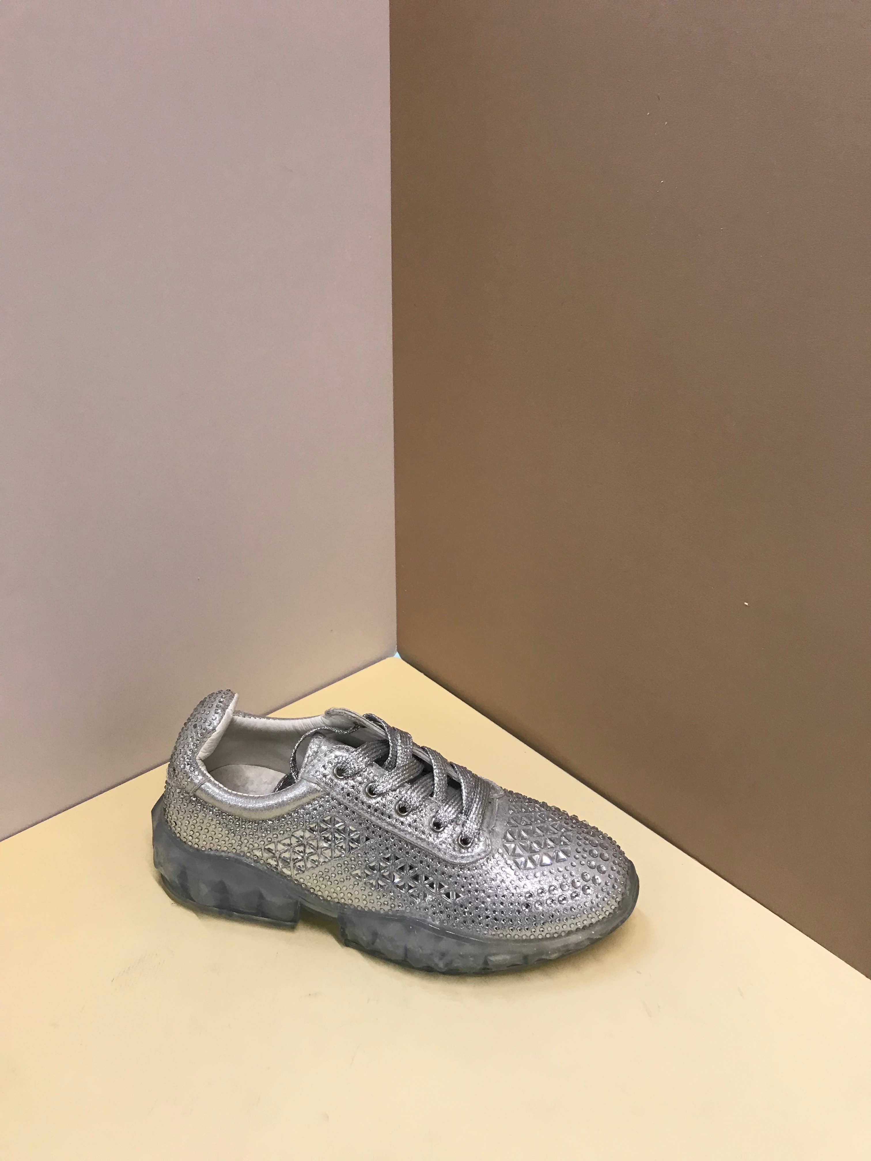 Top Staka – wholesale Lifestyle trainers – Women′s – GM-24 Women lace up trainers with rhinestones2