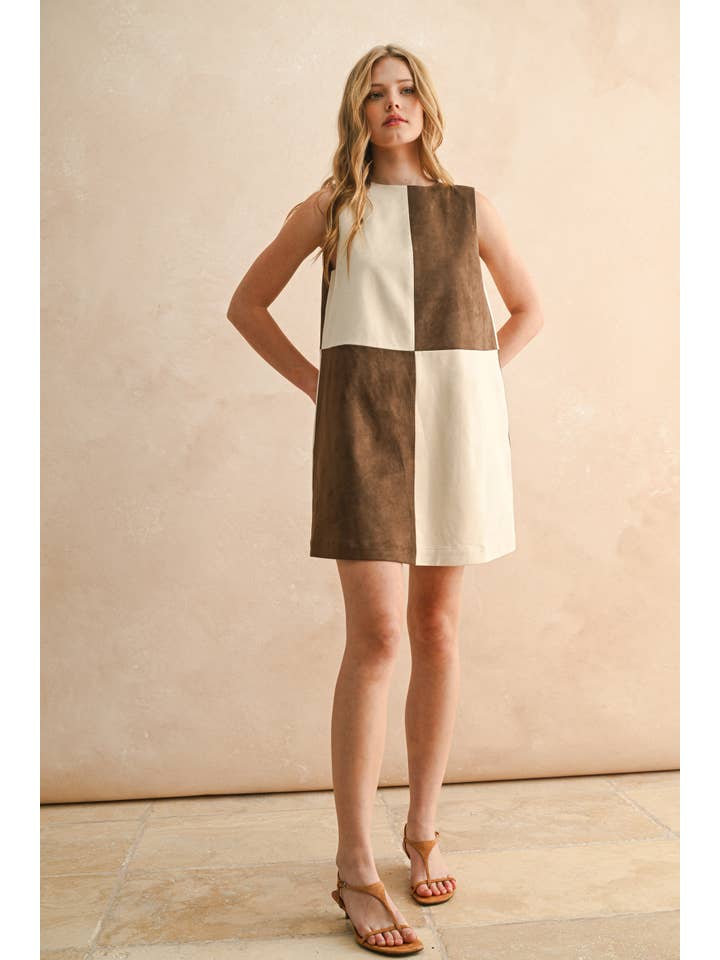 MIOU MUSE - Wholesale Dress - Women's - D5233   SUEDE COLOR CONTRASTED SHIFT DRESS4