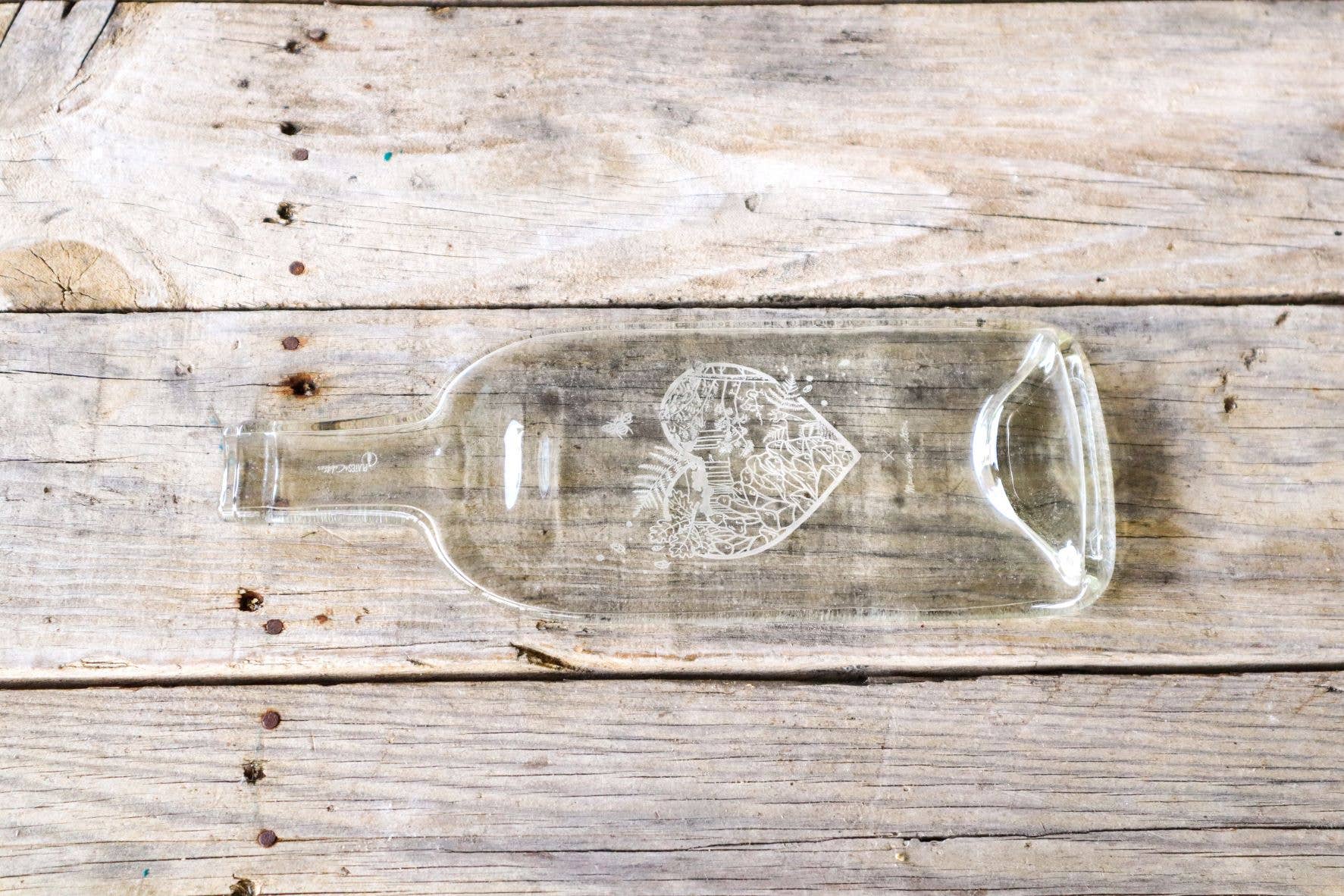 PLATES & Culotées - Wholesale Decorative Plate/Dish/Bowl - THE WHITE PLATES & illustrated Heart-white19