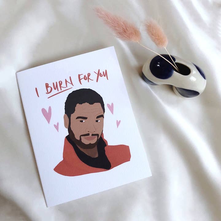 Carte d'amour Bridgerton Simon Burn For You Valentines pour la vente par Kokocards