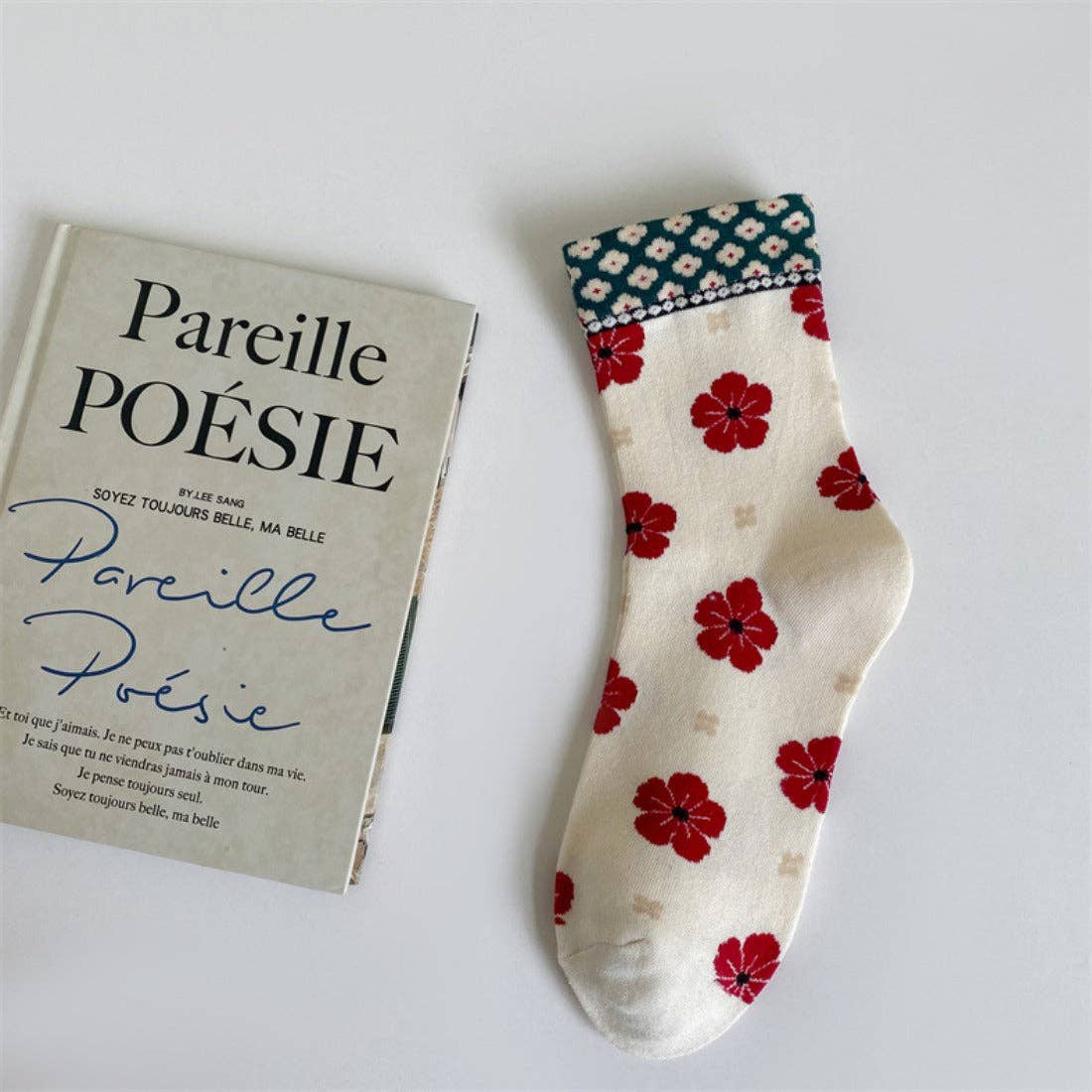 Funkyrel® Atzbranding Limited - Wholesale Socks - Women's - Rufia - Colorful Floral Pattern Mid-Calf Socks6